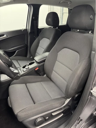 Mercedes-Benz B-Klasse Mercedes B180  Automaat-Afn.Trekhaak-Navigatie-Cr.Contr-Clima-Stoelverwarming-Parkeersensoren-Lm16''velgen - afbeelding nr 14