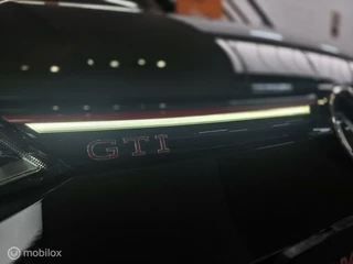 Volkswagen Golf Volkswagen Golf 2.0 TSI GTI/ IQ LIGHT/ 245 PK/ ACC/ LANE ASSIST - afbeelding nr 16