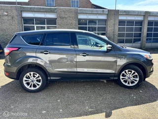 Ford Kuga Ford Kuga 1.5 EcoBoost Titanium /Netjes en dealeronderhouden - afbeelding nr 5