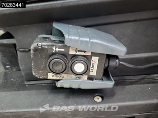 Iveco Daily Iveco Daily 35C16 3.0L Open Laadbak Dubbel Cabine met Kist 3,5t trekhaak Dubbellucht Navi Airco Cruise Pritsche Pickup Open Box Airco Dubbel cabine Trekhaak Cruise control - afbeelding nr 23
