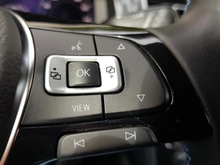 Volkswagen e-Golf Volkswagen e-Golf Automaat 136pk  | Navigatie | Climate Control | Virtuele Cockpit | Camera | Keyless | Stoelverwarming | Parkeer Sensoren | Cruise Control Adaptive | Lichtmetalen velgen 17