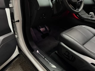 Land Rover Range Rover Velar Land Rover Range Rover Velar P400e SE Dynamic 22 inch Panorama/head-up/memory stoelen/vol leer - afbeelding nr 12