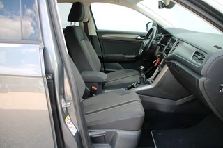 Volkswagen T-Roc Volkswagen T-Roc 1.0 TSI Style - 110 pk **Led / Active info / Navi / PDC - afbeelding nr 12