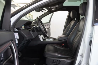 Land Rover Discovery Sport Land Rover Discovery Sport 2.0 D240 R-Dynamic HSE|GrijsKenteken|1 Eig.|Org NL|BTW|Trekhaak|Pano|Leder|Meridian|Full Options|Dealer Onderhouden - afbeelding nr 10