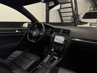Volkswagen Golf Volkswagen Golf 2.0 TSI R 4Motion|Pano|Leer|Kessy|CarPlay| - afbeelding nr 2