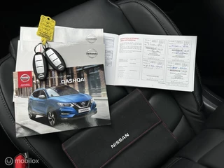 Nissan QASHQAI Nissan Qashqai 1.3 DIG-T Premium Edition Aut Pano Leer Navi 360°Cam Keyless 19