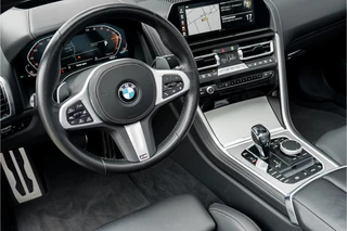 BMW 8 Serie BMW 8 Serie 840i Cabriolet M-Sport Technik Shadow M-Sport Stoel + Ventilatie Nekverw Soft Close 20