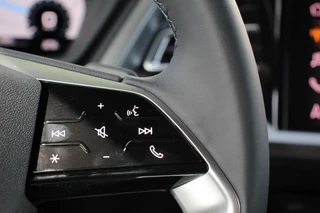 Audi Q4 e-tron Audi Q4 e-tron 40 Advanced Edition | Navigatie | Climate Control | DAB | Led | Electrisch bedienbare achterklep | 19