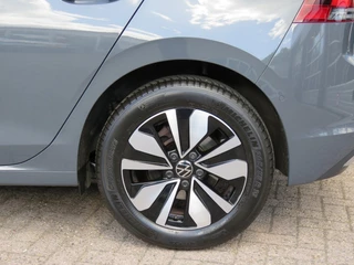 Volkswagen Golf Volkswagen Golf 1.5 eTSI LIFE MOVE DSG-aut./ Navi / Stoel + stuurverw. / Navi - afbeelding nr 16