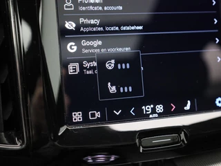 Volvo XC60 Volvo XC60 2.0 B4 D AWD R-Design | Parkeerverwarming | Schuif-/kanteldak | Trekhaak | Climate Pack | Memoryseats - afbeelding nr 32