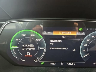 Audi e-tron Audi e-tron 50 quattro Led Luchtvering 22 inch Black 71 kWh - afbeelding nr 4