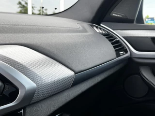 BMW X3 BMW X3 M40i xDrive High Executive | LED | Trekhaak | Pano | 21