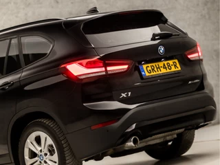 BMW X1 BMW X1 xDrive25e Sportline 221Pk Automaat (GROOT NAVI, CLIMATE, ALCANTARA, GETINT GLAS, ELEK ACHTERKLEP, SPORTSTOELEN, PARKEERSENSOREN, LED KOPLAMPEN, DAB+, NIEUWSTAAT) - afbeelding nr 12