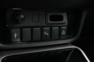 Mitsubishi Outlander Mitsubishi Outlander 2.4 PHEV Intense AWD Trekhaak AppleCarplay Leder/Alcantara Pdc Chroom Lmv 108000KM BJ2020 - afbeelding nr 30