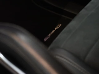 Mercedes-Benz GLE Mercedes-Benz GLE 350 e 4MATIC AMG [APPLE CARPLAY, AIRMATIC, CAMERA + TOP VIEUW, ADAPTIVE CRUISE CONTROL, DIGITAL DASH, SFEERVERLICHTING, STOELVERWARMING, ELEKTRISCHE STOELEN, FLIPPERS, TREKHAAK, NAVIGATIE, NIEUWSTAAT] - afbeelding nr 24