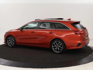 Kia Ceed Kia Ceed 1.0 T-GDi GT-Line | Panoramadak |  Stoel & stuurverwarming | Leder/Alcantara | Carplay | Camera | Full LED | Keyless | Navigatie - afbeelding nr 2