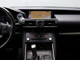 Lexus IS Lexus IS 300h Hybrid F-Sport Line | Mark Levinson | Schuifdak | Stoelvent - afbeelding nr 18