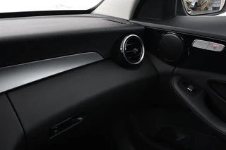 Mercedes-Benz C-Klasse Mercedes-Benz C-klasse 220 CDI AMG | Adaptive cruise | Leder |  Stoelverwarming | Camera | Full LED | Navigatie | Carplay | Park Assist - afbeelding nr 31