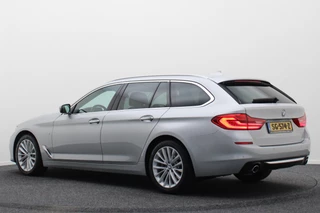 BMW 5 Serie BMW 5 Serie Touring 520i High Executive Leer, Head-Up, Elektrische Stoelen, Navigatie, Bluetooth, PDC, Trekhaak, 18'' - afbeelding nr 3