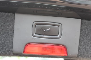 Porsche Cayenne Porsche Cayenne 3.0 S E-Hybrid / Panoramdak / Camera / 20'' / Luchtvering / Bose / Sportchrono / Stuurverwarming / Leder / Stoelverwarming / Cruise Control - afbeelding nr 30