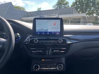 Ford Kuga Ford Kuga 2.5 PHEV ST-Line X 225pk | Black Pack | Elektrische Achterklep | Rode Remklauwen | Achteruitrijcamera | 20 inch velgen - afbeelding nr 18
