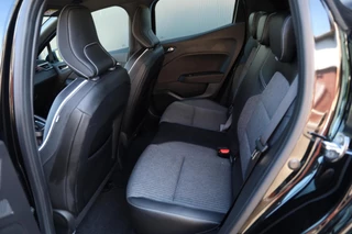Renault Clio Renault Clio 1.0 TCe 90 Intens Navi Clima Camera Cruise DAB+ PDC CarPlay NL-Auto NAP! - afbeelding nr 6