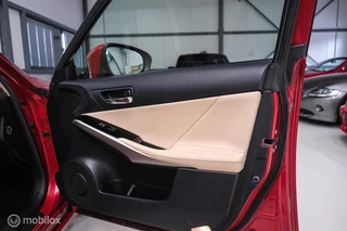 Lexus IS Lexus IS 300h Luxury Line | Dealer OH | Camera | Stoel + stuurwiel verwarming | Clima | LED | rijklaarprijs | - afbeelding nr 31