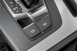 Audi Q5 Luchtvering Camera ACC 21