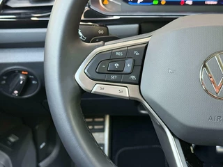 Volkswagen T-Roc Volkswagen T-Roc 1.5 TSI R-Line Edition Aut*Pano*Matrix*Navi - afbeelding nr 16