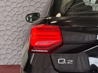 Audi Q2 Audi Q2 35 TFSI 1.5 ✅NIEUW MODEL✅ S EDITION 150PK VIR.COCKPIT ELEK.KLEP TOUCHSCREEN CARPLAY NAVI CAMERA MATRIX LED STOELVERW. PDC KEYLESS 11/2024 
