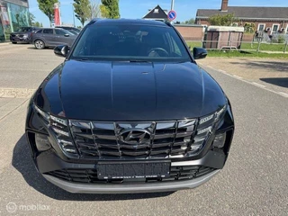 Hyundai Tucson Hyundai Tucson 1.6 T PHEV 265pk  N Line 4WD  65km Electr rijden  hierna Hybride , N-Line Luxe uitvoering ,  360o camera ,  Dodehoek detectie , Electr achterklep  03-2027 Fab Garantie - afbeelding nr 9