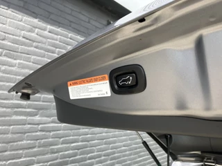 Mitsubishi Outlander Mitsubishi Outlander 2.0 PHEV Instyle+ 203 pk 4WD AUT. | 1e eigenaar | dealer onderhouden | navigatie | trekhaak | leder interieur - afbeelding nr 24