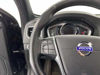 Volvo V60 Aut. *PANO | LUXURY-LEATHER | BI-XENON | PREMIUM AUDIO | NAVI-FULLMAP | MEMORY-PACK | HEATED-COMFORTSEATS | TOWBAR | ECC | PDC | CRUISE | 17''ALU* - afbeelding nr 18