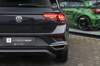 Volkswagen T-Roc Volkswagen T-Roc 2.0 TSI 4Motion - R-line - Carplay - Speciale uitvoering - afbeelding nr 19