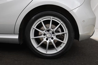 Mercedes-Benz A-Klasse Mercedes-Benz A-klasse 180 Urban | Stoelverwarming | Full LED |  Navigatie | Park Assist | Cruise control | Airco | Half leder | Sportstoelen - afbeelding nr 27