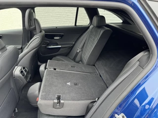 Mercedes-Benz C-Klasse Mercedes-Benz C-klasse 300 e AMG Line Adaptive cruise control Climate control Navi Apple / Android Leder/Alcantara - afbeelding nr 48