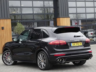 Porsche Cayenne Porsche Cayenne 3.0 S 509PK E-Hybrid / Sport Design / LED - afbeelding nr 3