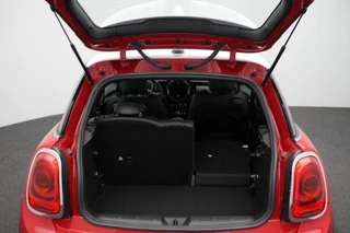 MINI Cooper Mini Mini 1.5 Cooper Chili Serious Business | John Cooper Works Chili Pakket | Keyless Entry | lederen bekleding | Navigatie | Parkeersensoren | verwarmde voorstoelen - afbeelding nr 17