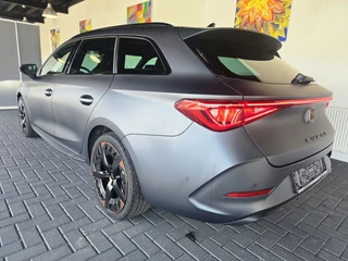 CUPRA Leon Sportstourer CUPRA Leon Sportstourer 1.4 e-Hybrid VZ Copper Edition / Dealer Onderhouden / Pano Dak / Stoel-/Stuurverwarming - afbeelding nr 2