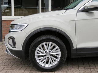 Volkswagen T-Roc Volkswagen T-Roc 1.5 TSI 150pk DSG-aut. LIFE BNS / Navi / Trekhaak afn.baar / Stoelverw. / FABRIEKS garantie - afbeelding nr 11