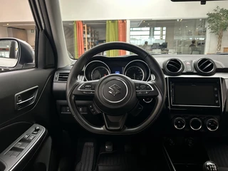 Suzuki Swift Suzuki Swift 1.2 Style Hybride [ APPLE CARPLAY I ANDROID AUTO I CRUISE I NAV - afbeelding nr 2