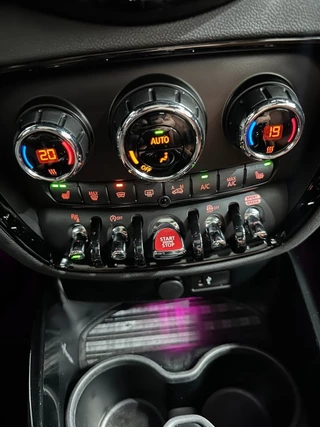 MINI Clubman MINI Clubman Cooper 1.5, 136PK,Leer,Automaat,schuifdak,electr. stoel,voorruitverw,stoelverw - afbeelding nr 22