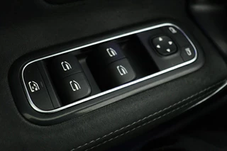 Mercedes-Benz A-Klasse Mercedes-Benz A-klasse 250e AMG Night | Carplay | Stoelverwarming |  Camera | Leder/Alcantara | Full LED | Sfeerverlichting | Park Assist | Navigatie - afbeelding nr 32