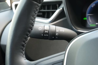 Toyota Corolla Touring Sports Toyota Corolla Touring Sports 1.8 Hybrid 140PK Dynamic | Apple CarPlay & Android Auto | 17” li - afbeelding nr 17