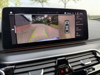 BMW 5 Serie BMW 5-serie 530e Bns Ed. Plus M-Sport Laser Pano 360 Camera Schuifdak - afbeelding nr 19