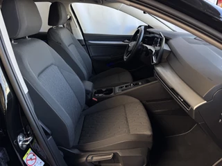 Volkswagen Golf Volkswagen Golf ✅1.5eTSI 150 PK✅ EDITION LED CARPLAY NAVI CAMERA STOEL/STUUR VERW KEYLESS MHEV 