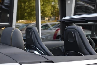 Mercedes-Benz C-Klasse Mercedes-Benz C-klasse Cabrio AMG 63 S Final Edition Virtual Keramische HUD Lane Burmester - afbeelding nr 15