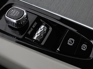 Volvo V60 Volvo V60 2.0 B4 Inscription | Panoramadak | Trekhaak |  Leder | Stoel & stuurverwarming | Head-Up | Adaptive cruise | Harman/Kardon | 360 camera | Carplay | Navigatie | Memory | Full LED | Keyless - afbeelding nr 30
