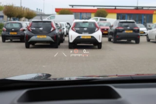 Toyota Yaris Cross Toyota Yaris Cross 1.5 Hybrid Dynamic | Navi | HUD | El. Achterklep | Keyless Entry - afbeelding nr 10