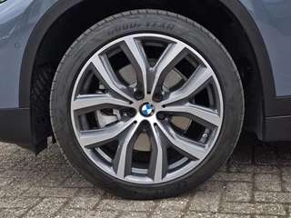 BMW X1 BMW X1 xDrive25e X line | 19 INCH LM VELGEN | SPORTSTOELEN | TREKHAAK | CAMERA | - afbeelding nr 12